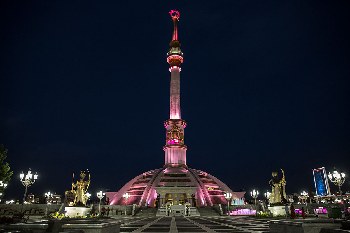 Image 4-Day Turkmenistan Tour: Ashgabat, Ancient Merv & Darvaza Gas Crater 2