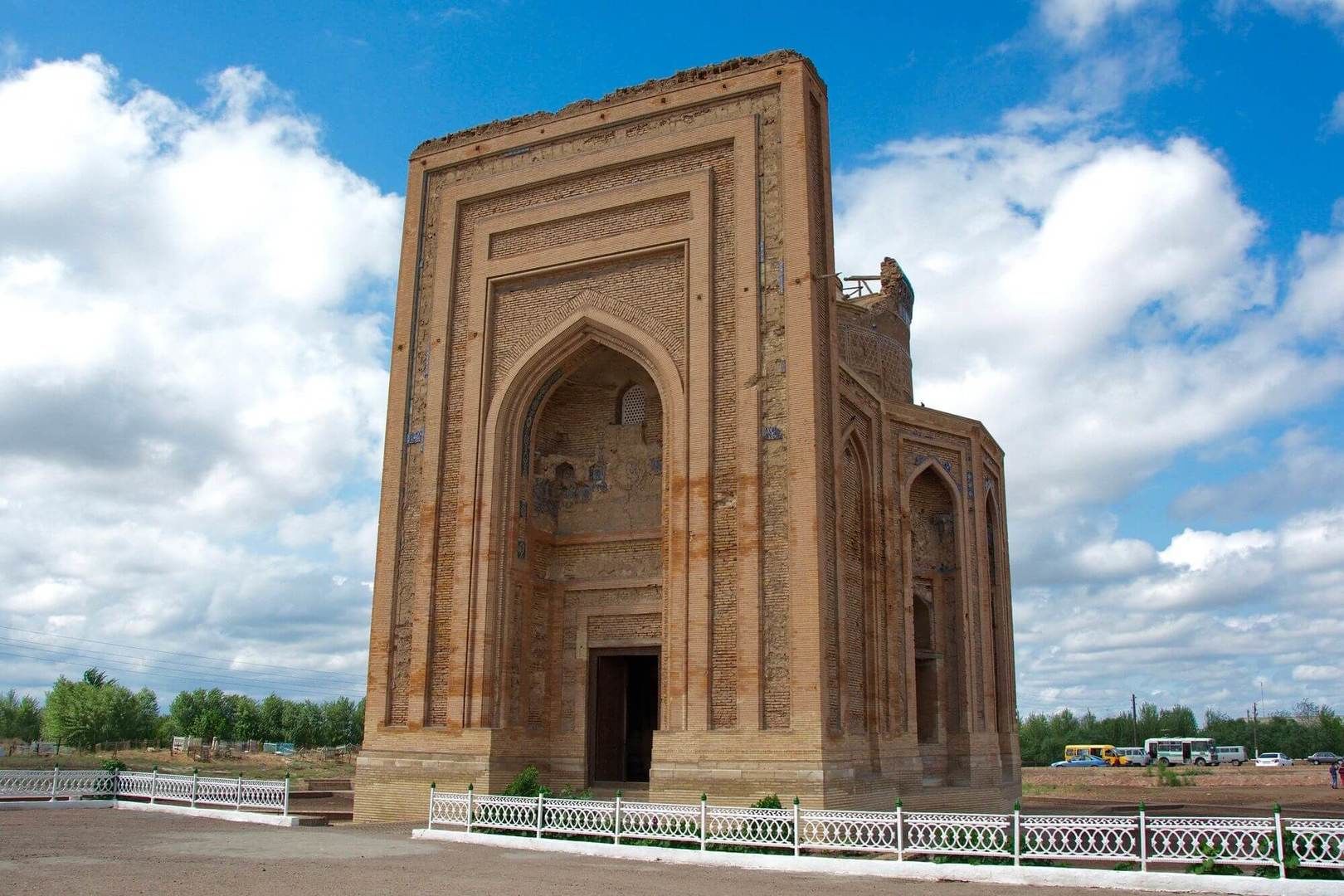 Image 4-Day Circular Turkmenistan Highlights Tour from Ashgabat 4