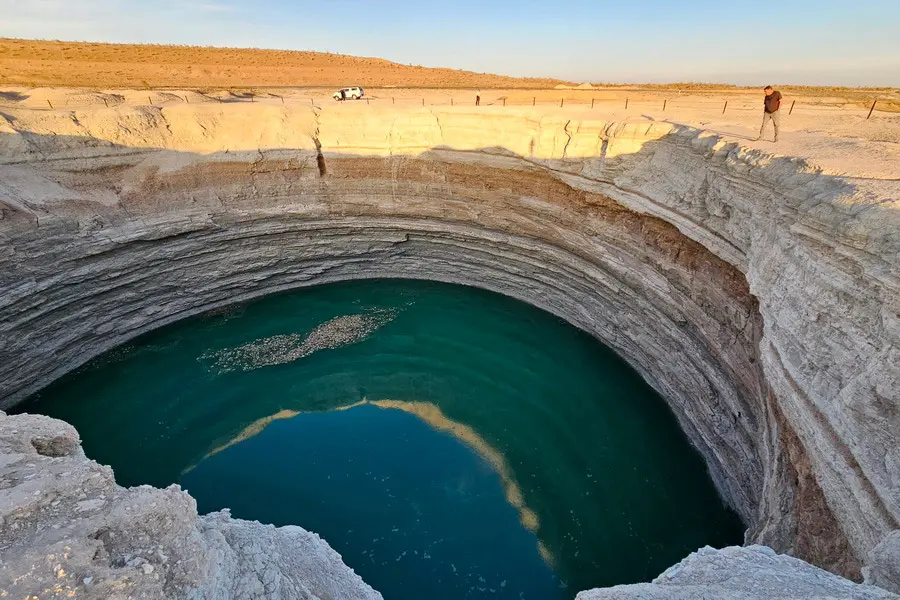 Image 3-Day Turkmenistan Transit Tour from Ashgabat to Bukhara via Darvaza & Merv 4