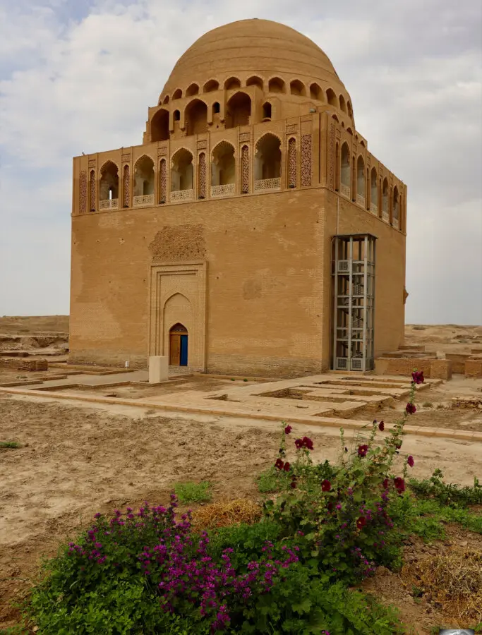 Image 6-Day Turkmenistan Highlights Circular Tour from Ashgabat Airport 8